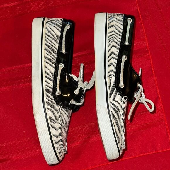 Sperry Black and White Sequin Sneakers with Eye-Catching Zebra Design Size 8.5 - Picture 8 of 12